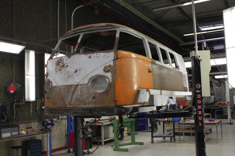 Volkswagen Combi | Les photos du T1 sur chenilles restauré