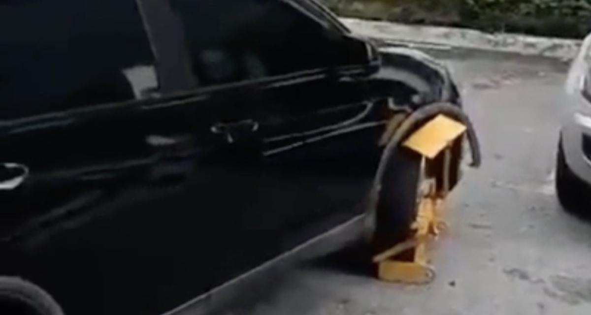 VIDEO - Rouler avec un sabot ou comment démolir sa voiture en moins de temps qu'il n'en faut pour le dire