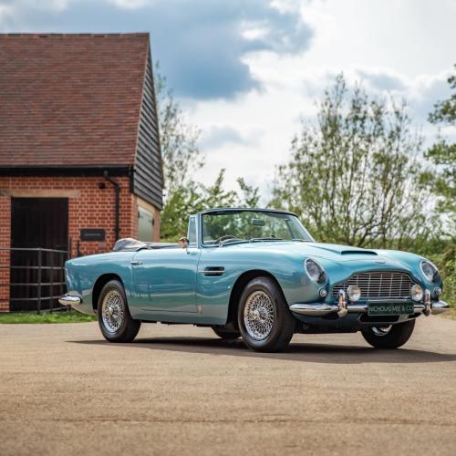 Aston Martin DB5 | Les images de l’ancien cabriolet de Sir David Brown mis en vente