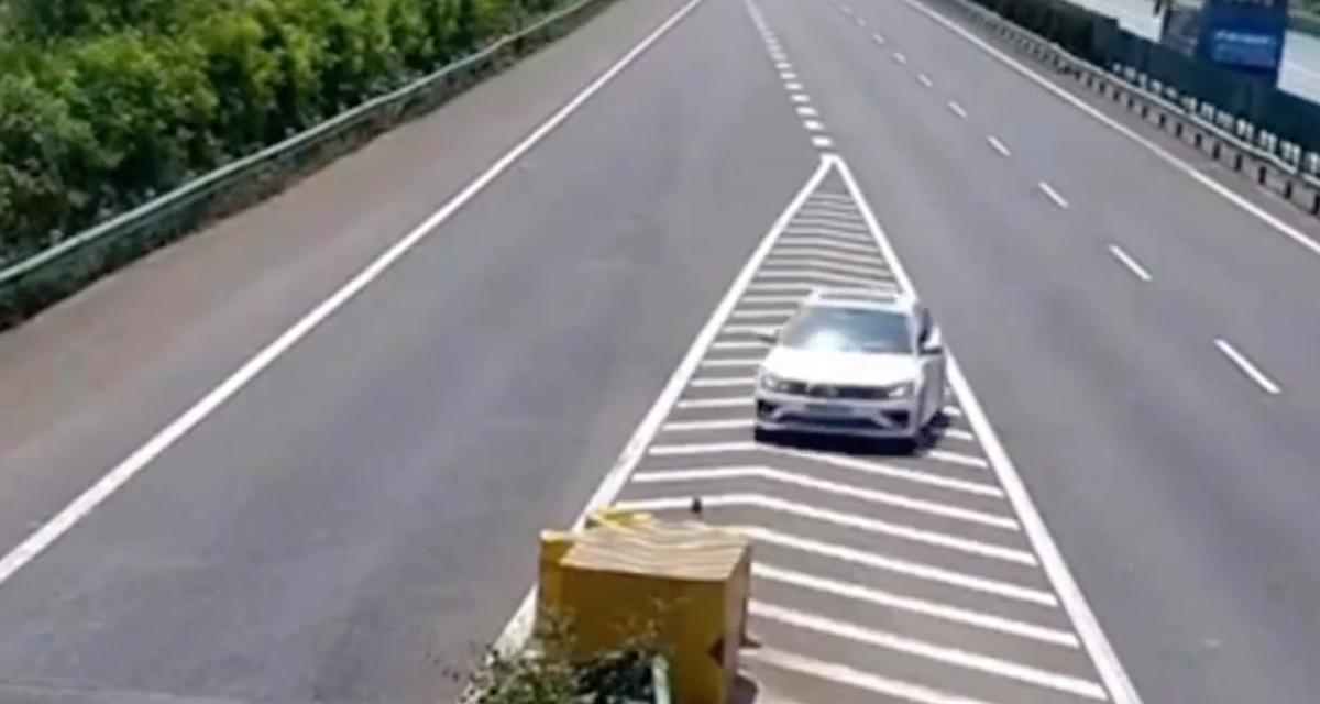 VIDEO - Il manque sa sortie d'autoroute, son rattrapage est totalement loupé
