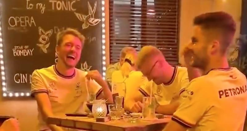  - VIDEO - L'excellente blague des fans de Max Verstappen à 3 ingénieurs Mercedes dans un bar