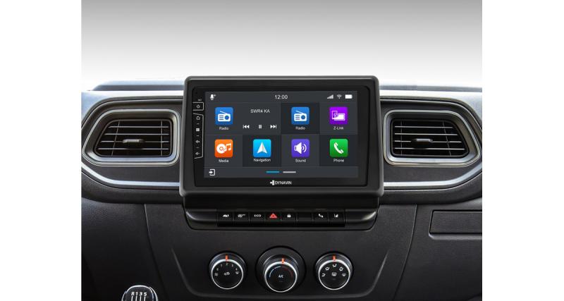  - Un autoradio Android avec CarPlay et GPS pour le Renault Master chez Dynavin