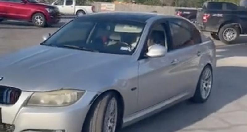 VIDEO - Cette automobiliste a besoin d'un radar de recul, au minimum