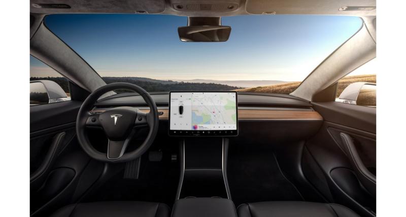  - Comment améliorer l’équipement de sa Tesla Model 3 ?