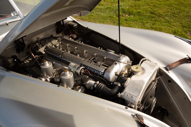  - Jaguar XK120 | Les photos du cabriolet à vendre après restauration