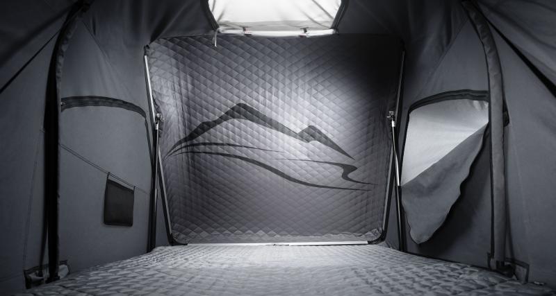 Porsche commercialise une tente pour faire du camping sur le toit de sa 911 - Une petite chambre bien isolée de l’extérieur