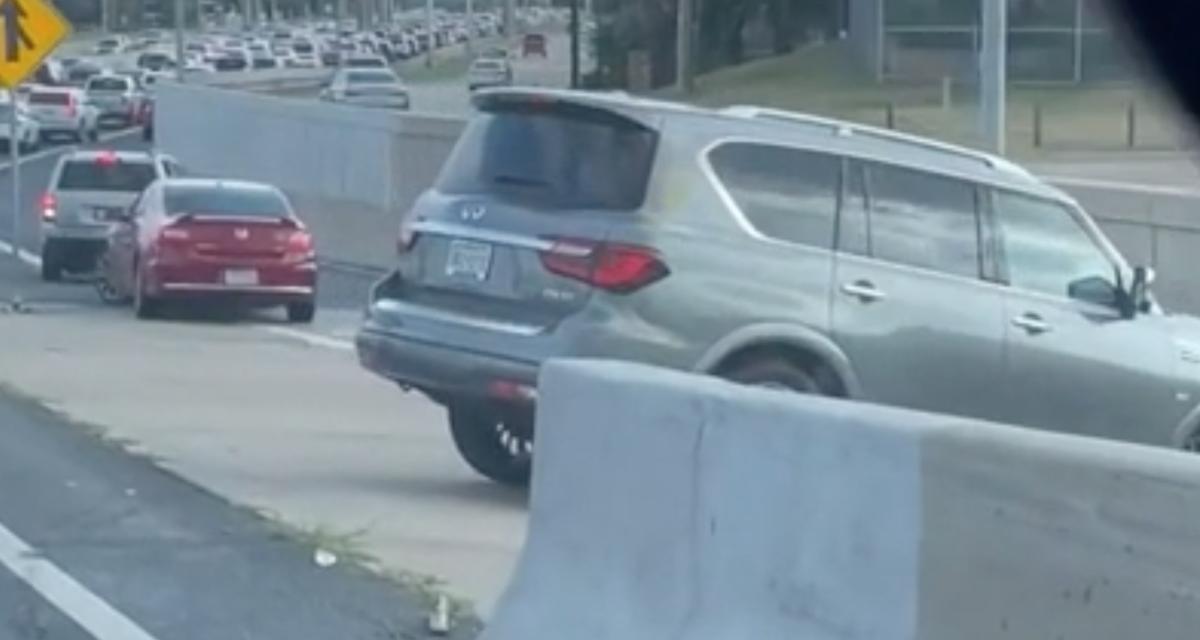 VIDEO - Ces automobilistes veulent échapper aux embouteillages, ils y parviennent mais c'est discutable