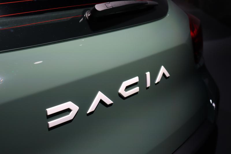 Dacia Spring | Nos photos du modèle restylé avec le Dacia Link