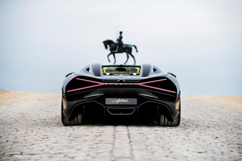  - Bugatti W16 Mistral | Les photos de la supercar française au concours d’élégance de Chantilly