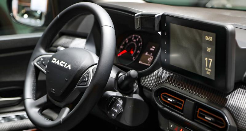 La Dacia Sandero Stepway restylée s’invite au Mondial de l’Auto 2022, nos photos de la compacte - Dacia Sandero Stepway