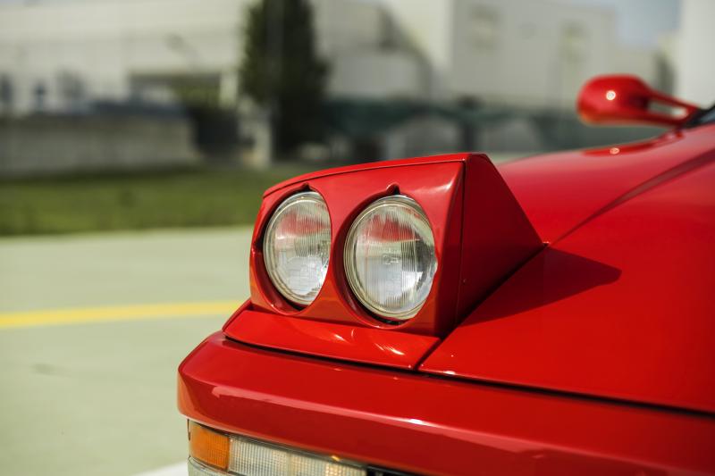  - Ferrari Testarossa | Les photos du très rare modèle Spider à vendre en 2022