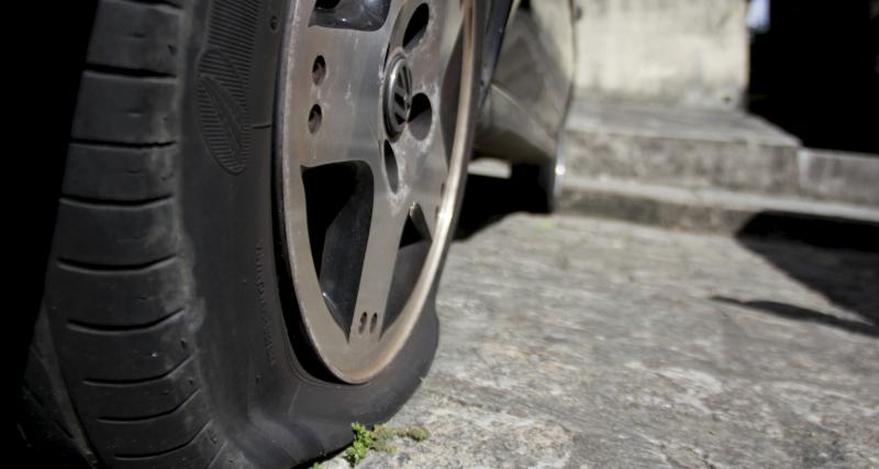  - Les dégonfleurs de pneus reprennent leur activité, près d'une centaine de voitures concernées dans la ville rose