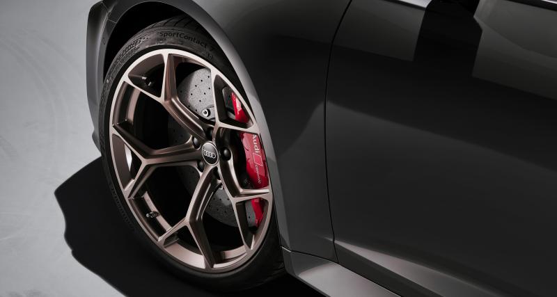 Audi RS 6 Avant Performance (2023) : la sportive gagne 30 chevaux et dépasse les 300 km/h - Audi RS 6 Avant Performance (2023)