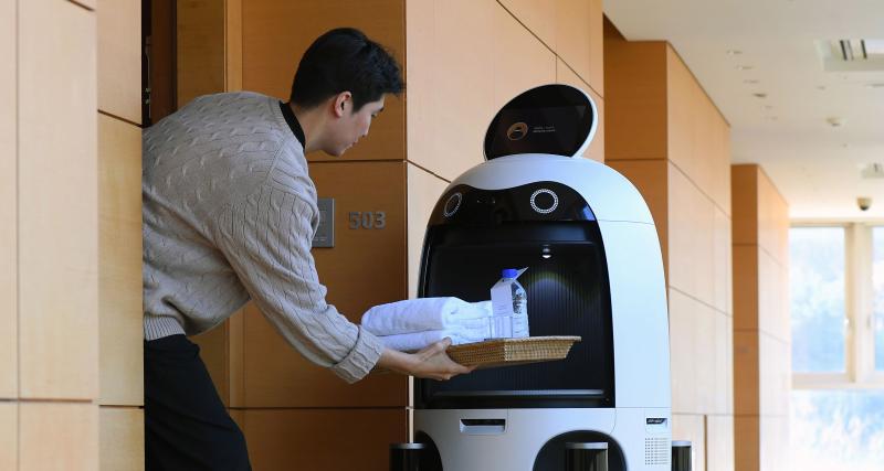 VIDEO - Ce robot développé par Hyundai effectue des livraisons en toute autonomie - Il livre de la nourriture aux clients