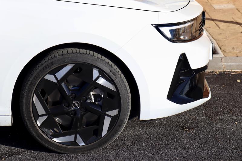 Opel Astra GSe (2023) | Les photos de notre essai de la compacte allemande plug-in hybrid