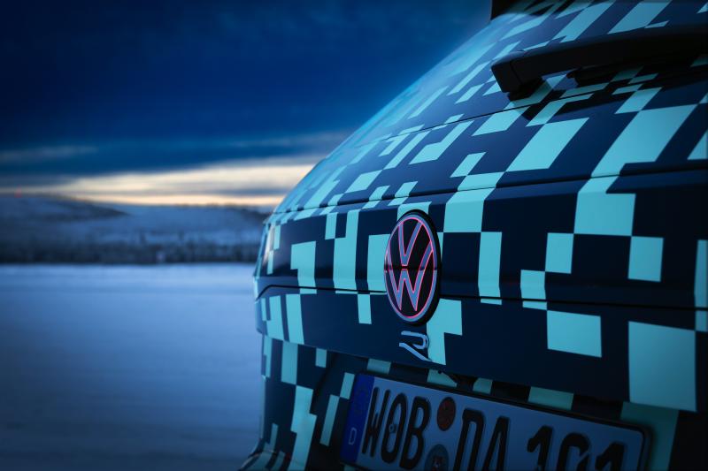 Volkswagen Touareg | Les spyshots officiels du SUV restylé 2023