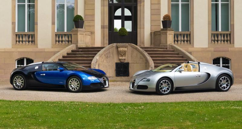 Bugatti Veyron Grand Sport au 1er plan, la Bugatti Veyron Coupé au second plan