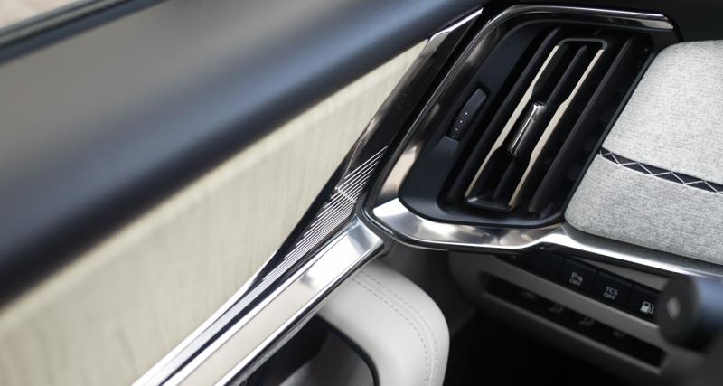 L'oeil de l'Expert : Mazda CX-60 - L'oeil de l'expert #3 : Ambiance premium à bord