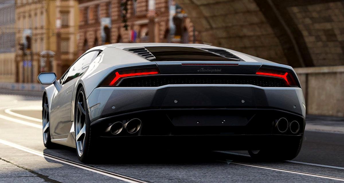 VIDEO - La Lamborghini finit dans un bus, un crash à un demi-million d'euros