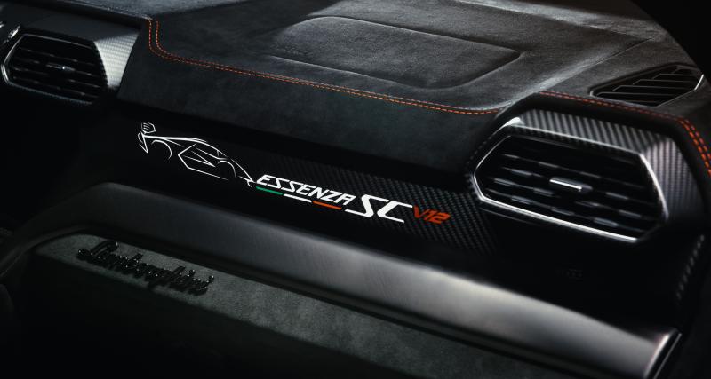 Lamborghini Urus Performante Essenza SCV12 (2023) : une édition exclusive pour le SUV sportif - Lamborghini Urus Performante Essenza SCV12 (2023)