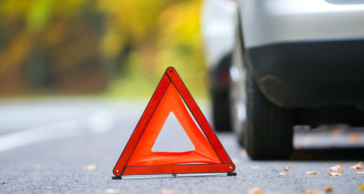 Triangle de signalisation : lequel acheter pour sa sécurité en voiture ?