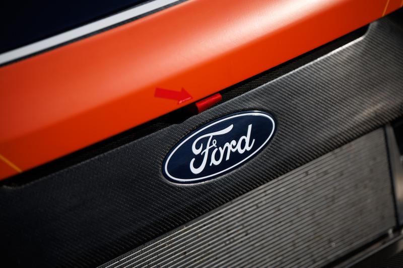  - Ford SuperVan 4.2 | Les photos du surpuissant van électrique
