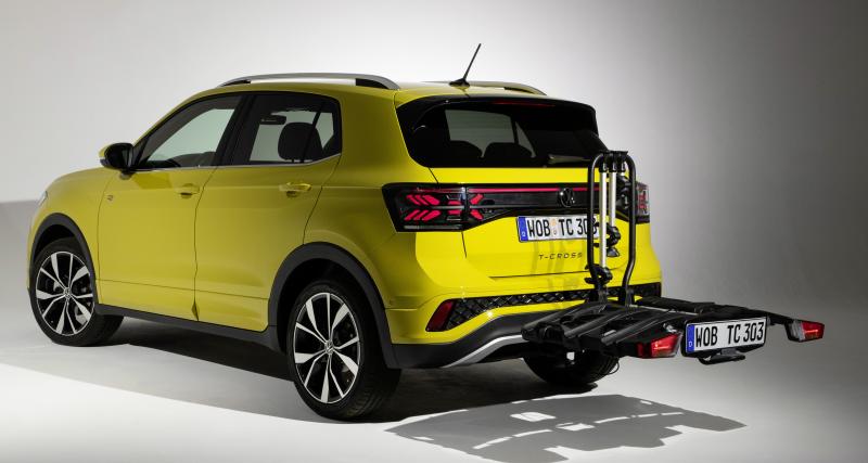 Volkswagen T-Cross restylé (2023) : le SUV compact s’agrandit suite à un lifting bien mérité - Le SUV peut désormais transporter des vélos électriques