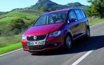 Plus de finesse pour le Volkswagen Touran restylé - VW : le plein de séries limitées pour le Touran