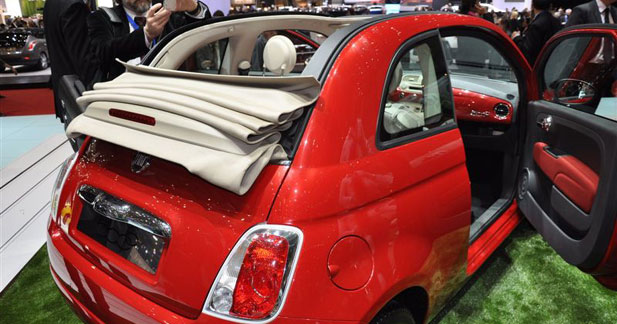 Fiat 500C : déshabillez-moi ! - Un toit coulissant électrique