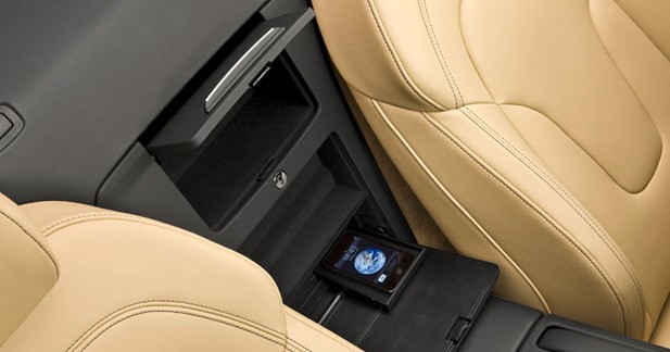 Caraudiovidéo : l'Audi R8 Spyder à la loupe - iPhone ready