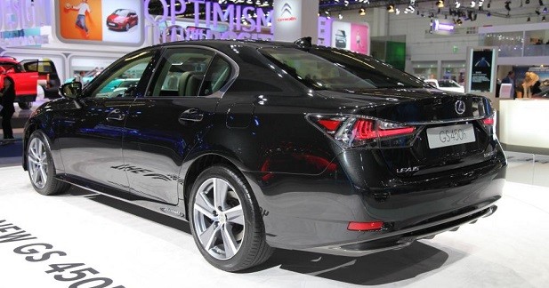 Lexus GS restylée : l'exotique s'adapte - Avec une motorisation 100% essence