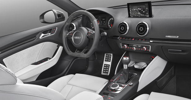 Audi RS3 Sportback : un 5 cylindres encore plus puissant - Un habitacle plus accueillant