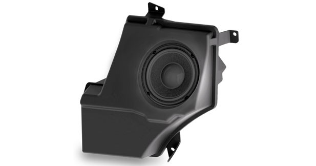 Alpine propose un système hi-fi « plug and play » pour le Mercedes ML W164 - Alpine SPC-100ML