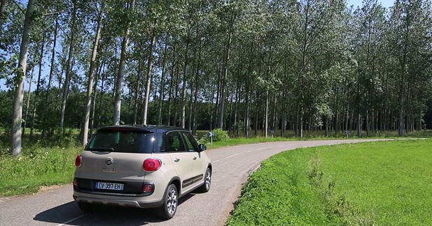 Essai Fiat 500L Trekking : la Fiat 500L prend le Large - Sur le route