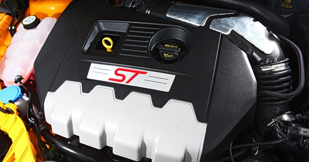 Essai Ford Focus ST 250 ch : Une ST très RS ! - L’électronique au pouvoir
