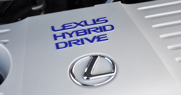 Essai Lexus CT200h : luxe vertueux - Un moteur à apprendre