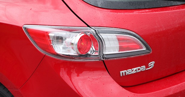 Essai Mazda3 restylée 2.2 MZR-CD 185 ch Dynamique : service minimum, tempérament maximum - Aucune nouveauté majeure pour la compacte Mazda, qui laisse la primeur des technologies Skyactiv au nouveau petit SUV de la marque.