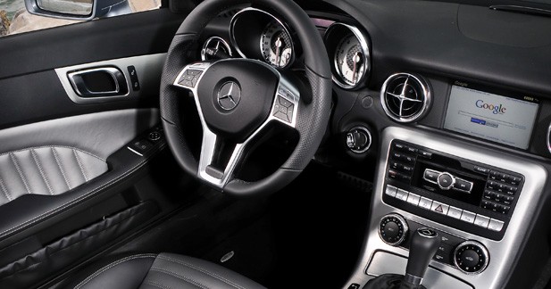 Au volant de la nouvelle Mercedes SLK - Inspirée de la SLS