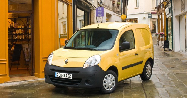 Essai Renault Kangoo Express Compact : Livrez le cœur léger - Une maniabilité hors pair