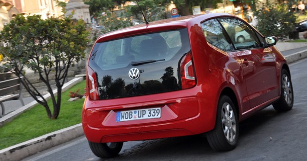 Essai Volkswagen Up! 1.0 60 ch : Retour à l'essentiel - Ca freine fort !