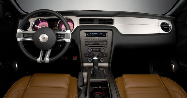 Ford Mustang 2009 : un cru plus raffiné - L'essieu arrière rigide maintenu