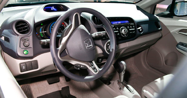 Honda Insight II : l'hybride aux dents longues - Un prix accessible