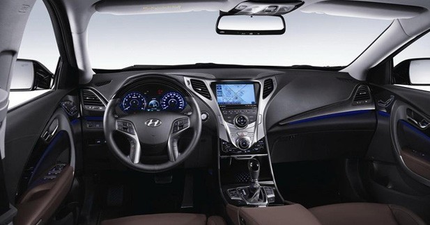 Hyundai Azera II : enfin des courbes ! - Un habitacle vivant
