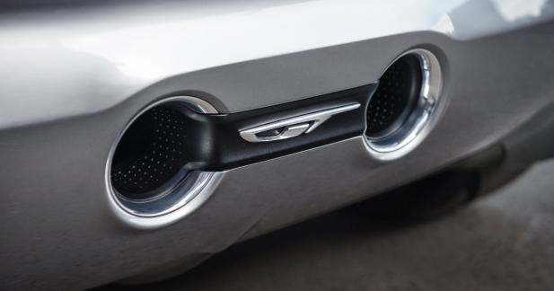 L'Opel GT Concept se dévoile un peu plus - La double sortie centrale de retour