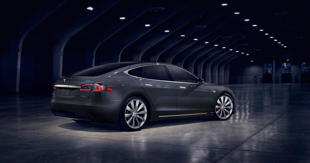 Tesla Model S : discret restylage - Un système de recharge légèrement amélioré
