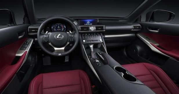 Lexus IS restylée : l'originalité cultivée - Des mécaniques inchangées