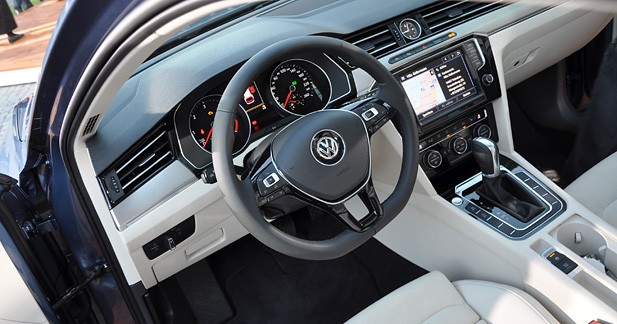 La 8e génération de familiale VW révélée : A bord de la nouvelle Passat - Intraitable sur la qualité