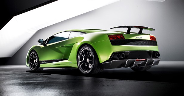 Lamborghini Gallardo LP570-4 Superleggera : plus légère, plus verte ! - Le 0 à 100 km/h en 3,4 s...