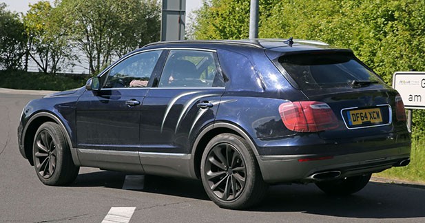 Spyshots : le Bentley Bentayga aperçu presque sans camouflage - Essence, hybride... et diesel