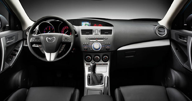 Exclusif : au volant de la nouvelle Mazda3 - L'habitacle progresse, pas sa modularité